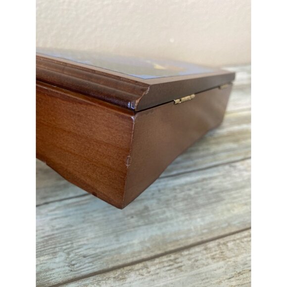 Disney Beauty & Beast Collector Club V Ltd Ed Fossil Watch & Music Box Set 1996 - Picture 6 of 16